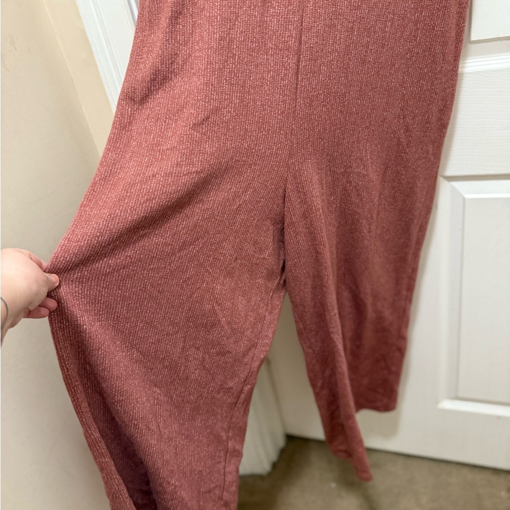 GAP Rust Sleeveless Jumpsuit with Wide-Leg Design - Picture 5 of 7